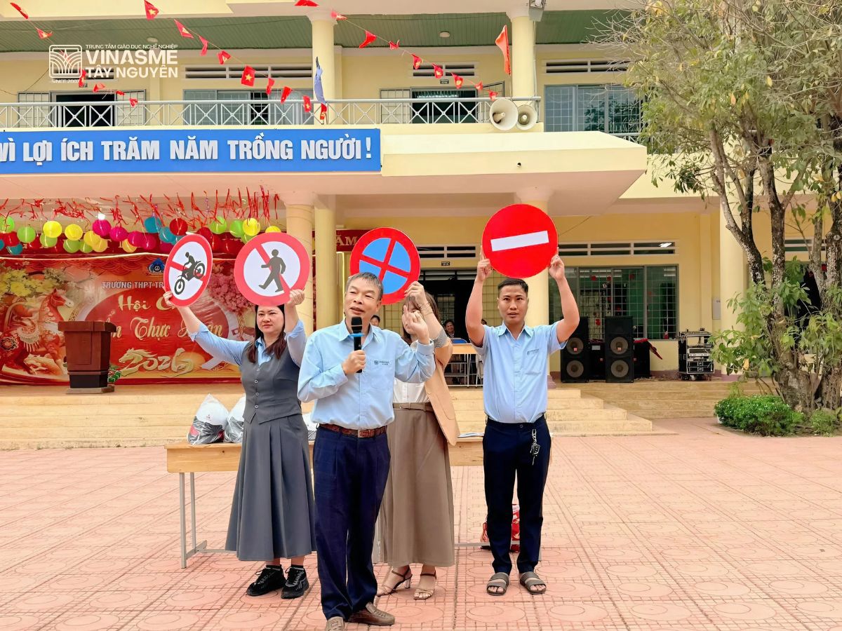 Biển báo giao thông