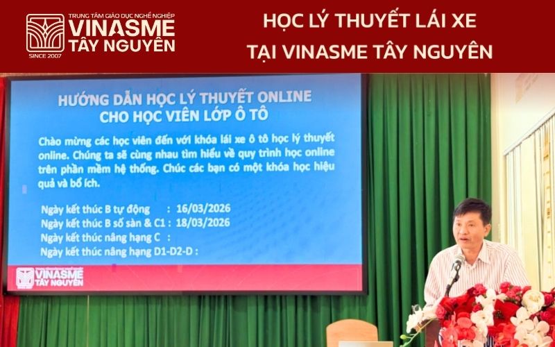 Học lý thuyết lái xe ô tô tại Vinasme Tây nguyên