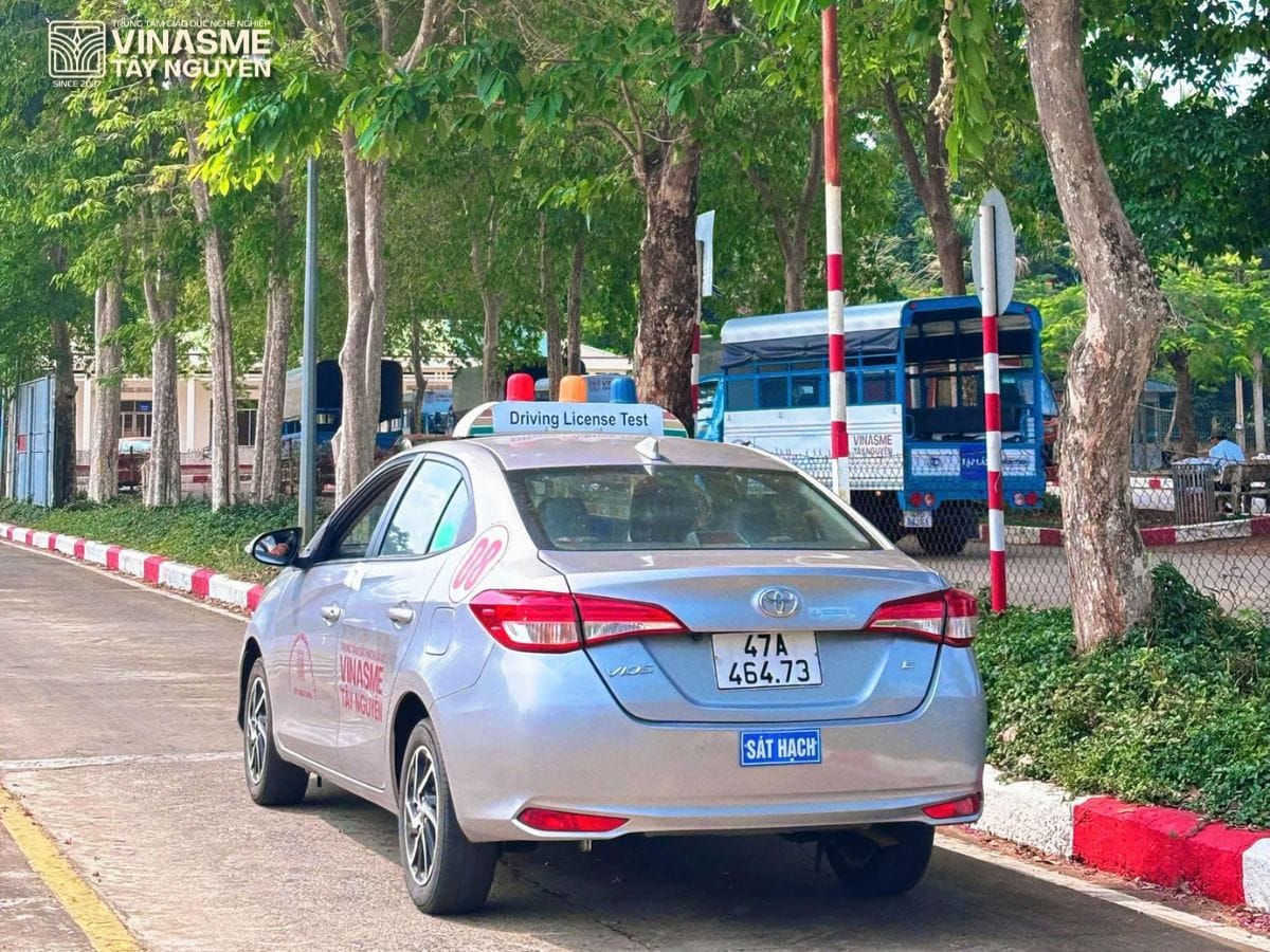 Bí kíp chinh phục bài thi thay đổi số và kỹ năng thi đường trường thực tế